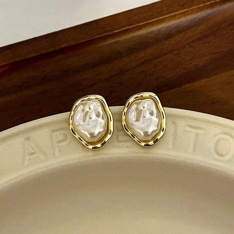 New Vintage Circle Drop Earrings Baroque Pearl Earrings Gold Color Round Earclip Women Temperament Elegant Jewelry Party Gifts Econic Blanks