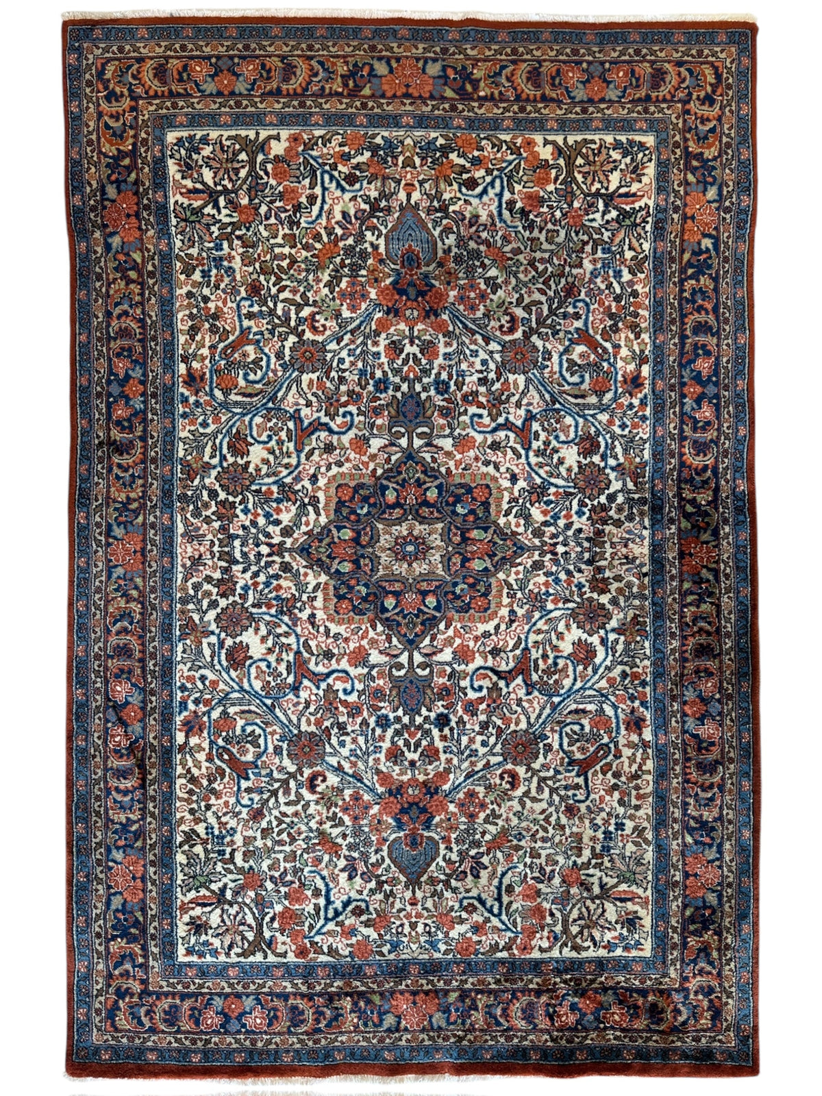 Vintage Persian Sarouk Wool Rug – 4’4” x 6’6” – Hand-Knotted Floral Medallion Design