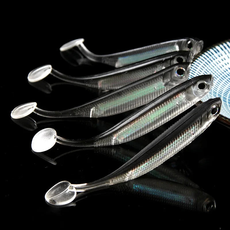 5Pcs/lot Fishing Soft Bait 7CM 7.5CM 1.7G 2.3G 2.7G T Tail fish Fishing Lures Rainbow Color Sequin Swing Fishing Spinner Bait Econic Blanks