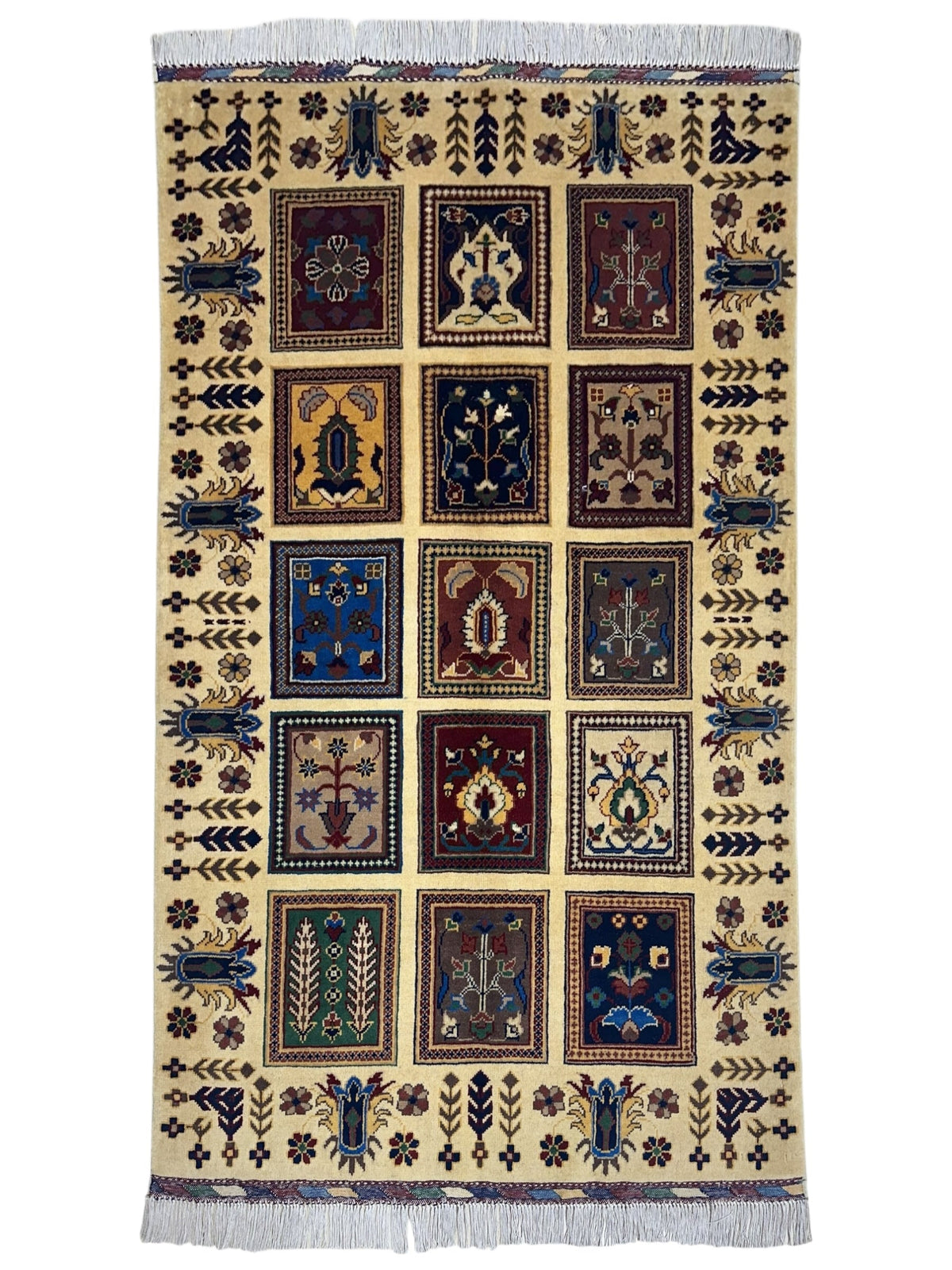 Hand-Knotted Afghani Bakhteiari Wool Rug – 3’5″  x  5’1″