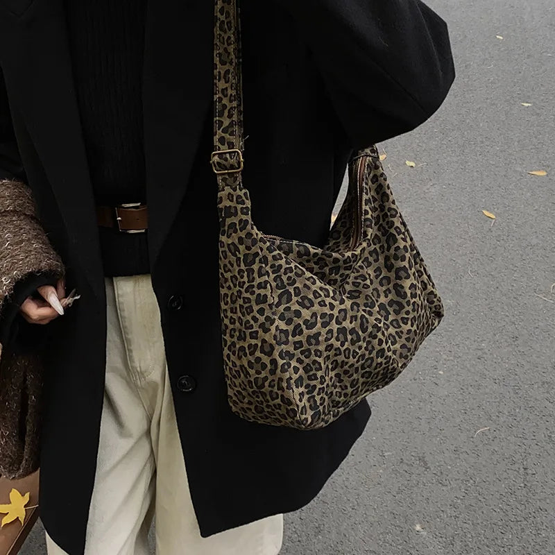 Trendy Casual Soft Textile Women's Shoulder Bag Large Capacity Leopard Print Female Retro Crossbody Bag For Commute Outings Quick Pick Grocers