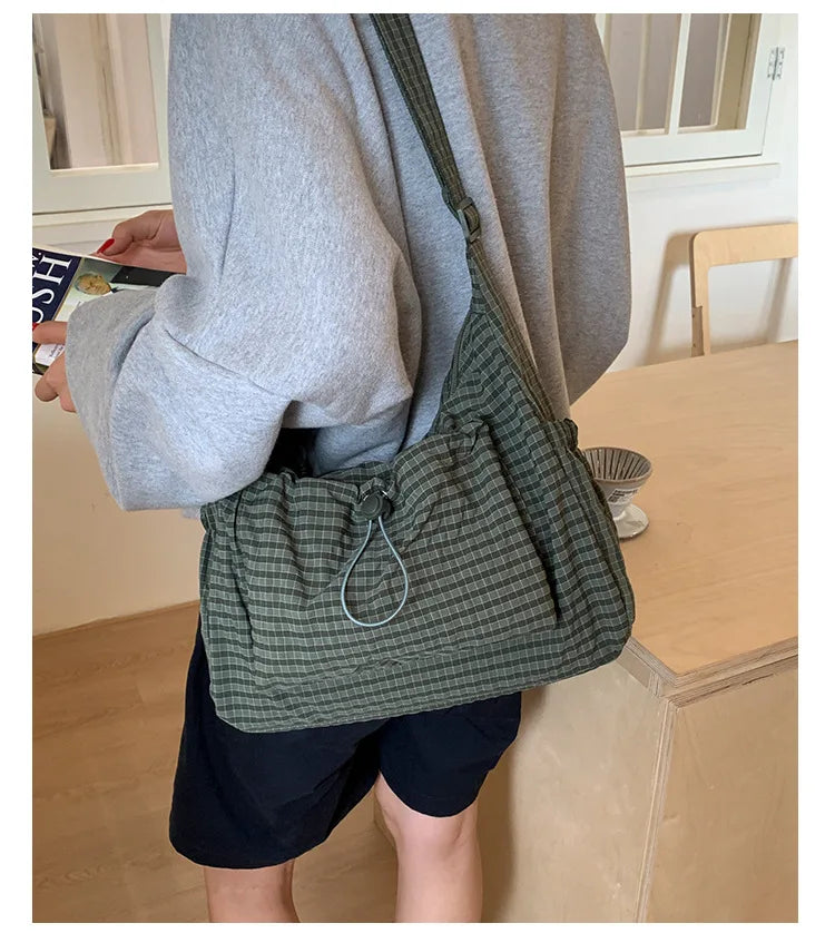 Korean Nylon Shoulder Bags Fashion Simple Plaid Zipper Tote Drawstring Pleated Cloud Bags New Commuter Crossbody Shoulder Bag Quick Pick Grocers