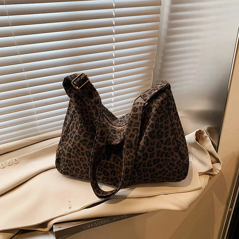 Trendy Casual Soft Textile Women's Shoulder Bag Large Capacity Leopard Print Female Retro Crossbody Bag For Commute Outings Quick Pick Grocers