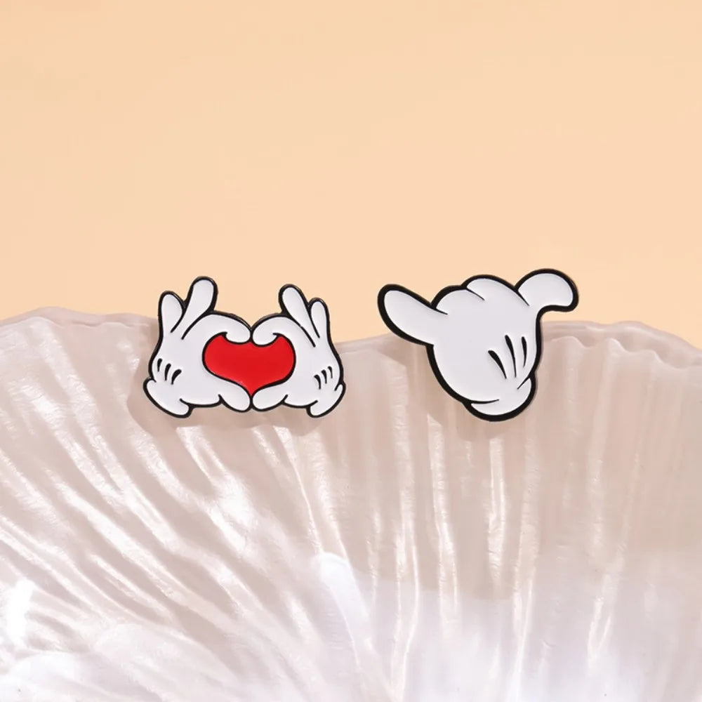 Cartoon Finger Gesture Love You Enamel Pins Creative Metal Decoration Brooch Lapel Badge Clothes Backpack Accessory for Friends Quick Pick Grocers