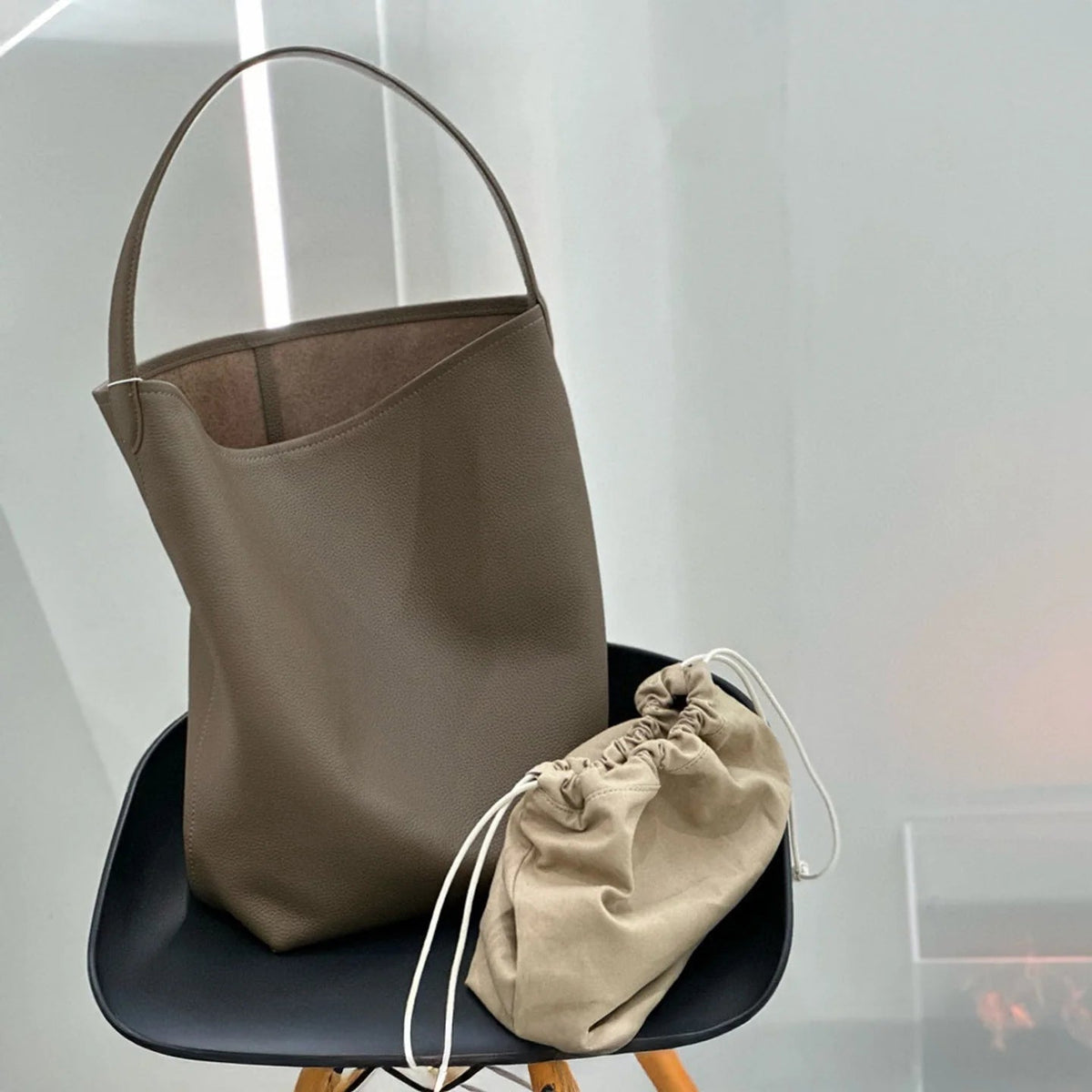 MENDY Bucket Bag Large Women's Bag Tote Bag Shoulder Bag Luxury Designer Genuine Leather Handbag Japanese Popular Bag Soft Row Quick Pick Grocers