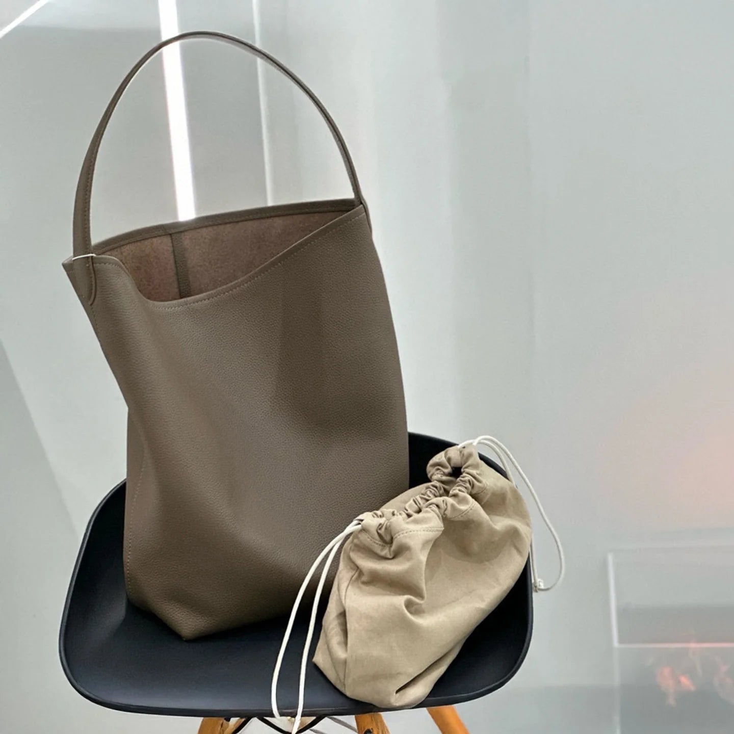 MENDY Bucket Bag Large Women's Bag Tote Bag Shoulder Bag Luxury Designer Genuine Leather Handbag Japanese Popular Bag Soft Row Quick Pick Grocers
