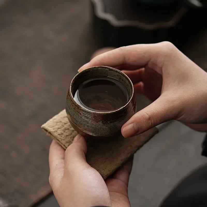 Japanese Handmade Rough Pottery Tea Cup Ceramic Kung Fu Tea Set Single Cup Antique Style Quiet Path Antique Craftsmanship Gift Quick Pick Grocers