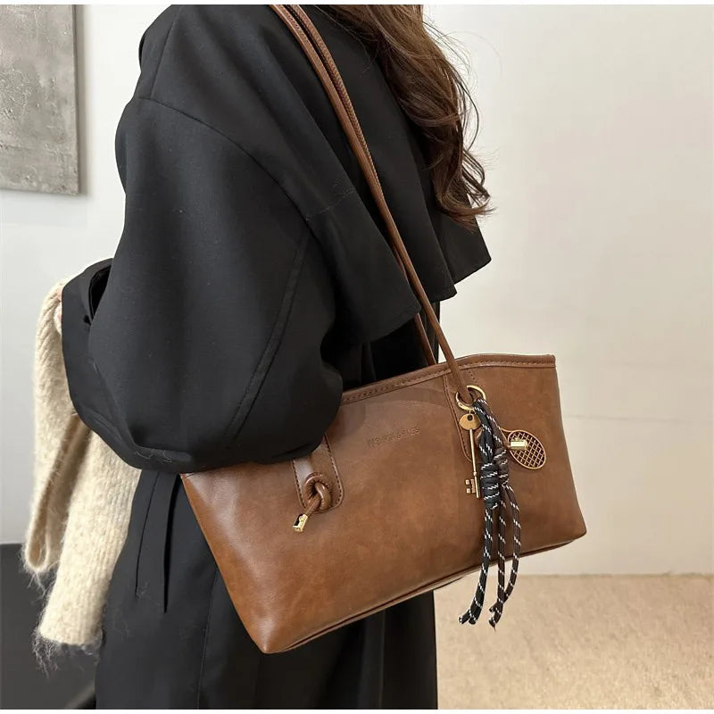 European American Retro Tote Bag, Korean Fashion Shoulder Bags Advanced Simple Handbag New Large Capacity Pendant Versatile Bags Quick Pick Grocers