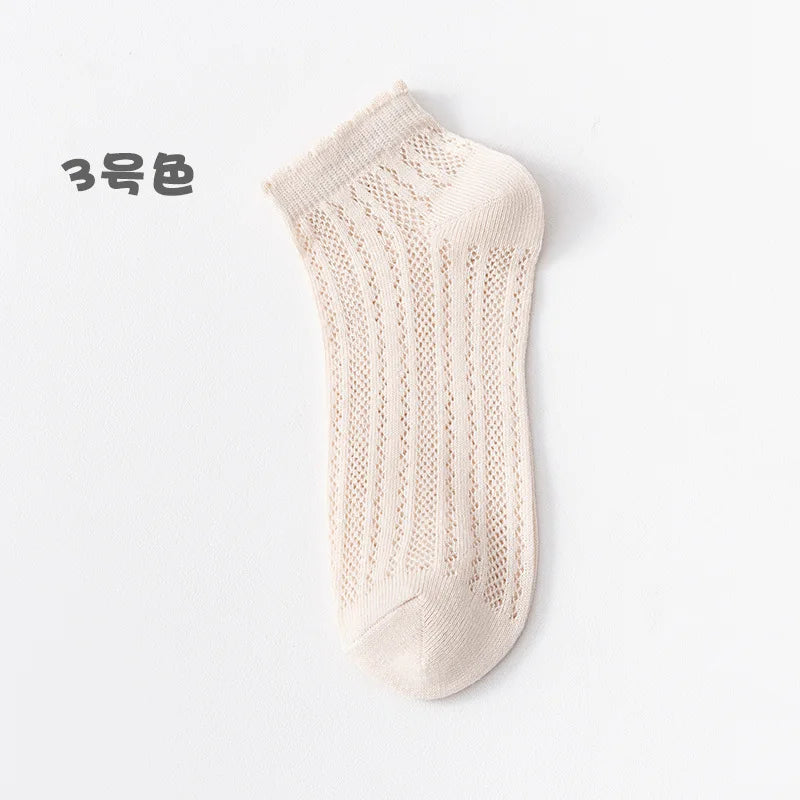 Fashionable Summer Soft Short Socks for Women Thin Mesh Sock Breathable Feature Sweet Hollow Out Design White Lace Ankle Socks Quick Pick Grocers