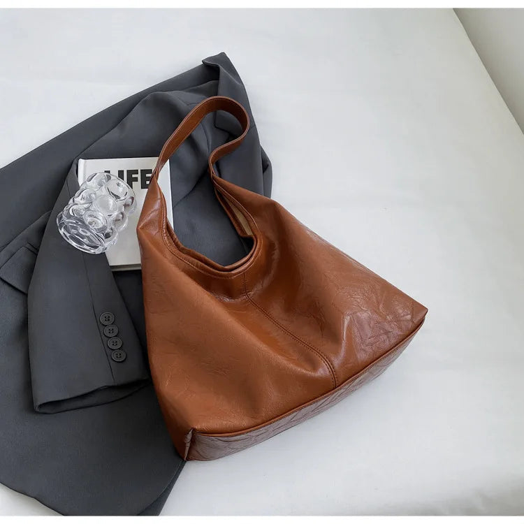 Autumn and Winter Vintage Women's Bag Large Capacity Suede Shoulder Bag Solid Color Simple Casual Commuter Bag Retro Handbags Quick Pick Grocers