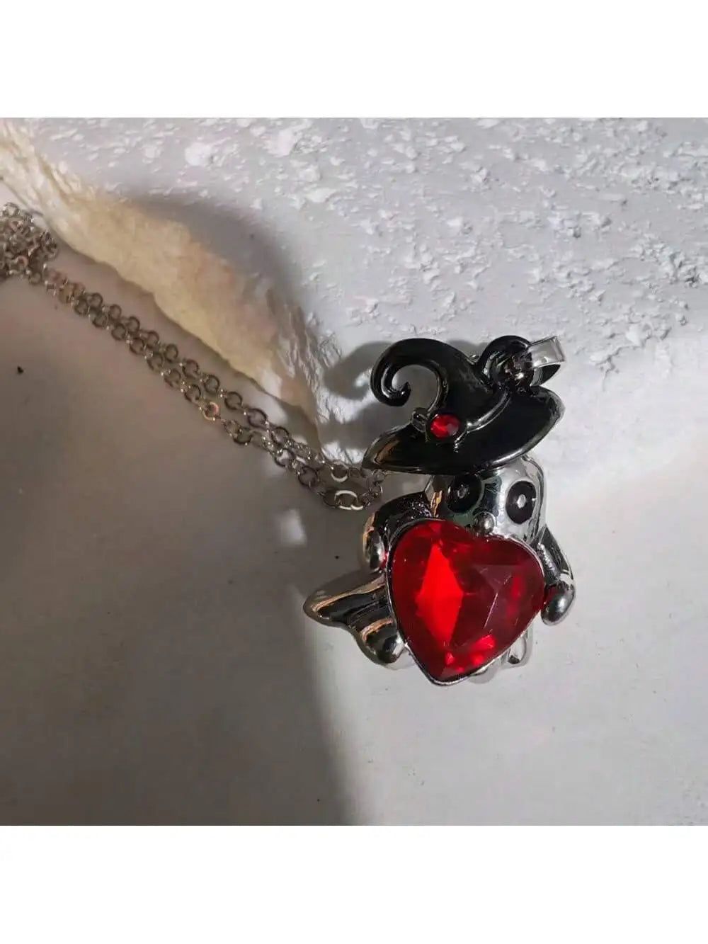 Gothic Punk Bat Wings and Heart Shaped Resin Pendant Necklace - Dark Fantasy Style Alloy Chain, Halloween Women’S Gift, Casual Fashion Accessories Quick Pick Grocers