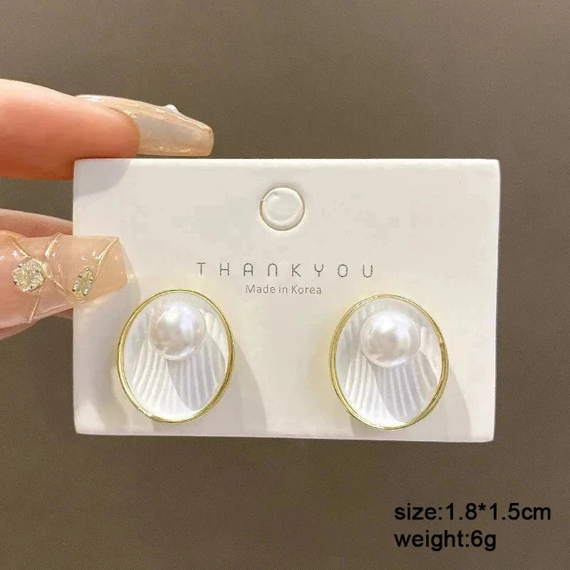 Pure White Women's Dangle Earrings Blooming Flower Acrylic Enamel Butterfly Imitation Pearl Heart Hanging Earrings Elegant brinc Econic Blanks