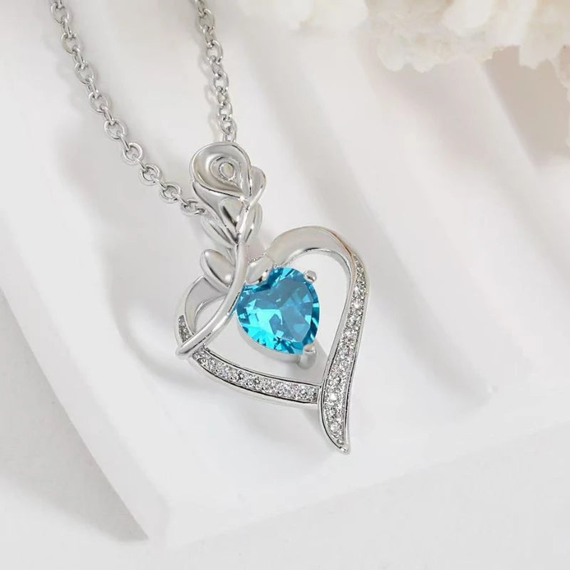 Elegant Style Heart shaped Pendant Necklace Hollow Design Mother's Day Gift Party Suitable for Best Friends Without Box Quick Pick Grocers