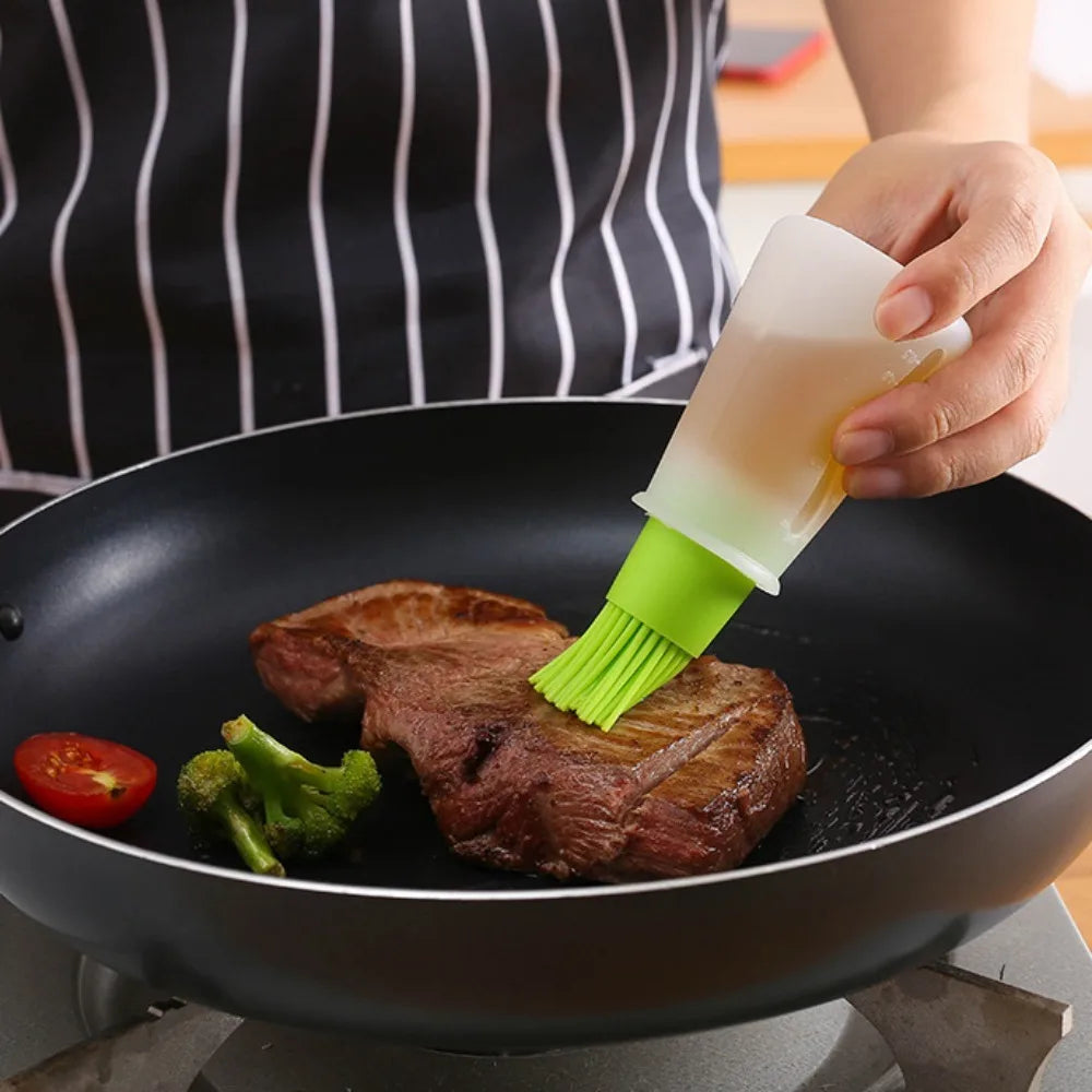 LeMeenQ Silicone Oil Cruet Oil Brush With Bottle Brush, Portable Oil Brushes Liquid Oil Pastry Kitchen Baking Tool, for BBQ Quick Pick Grocers