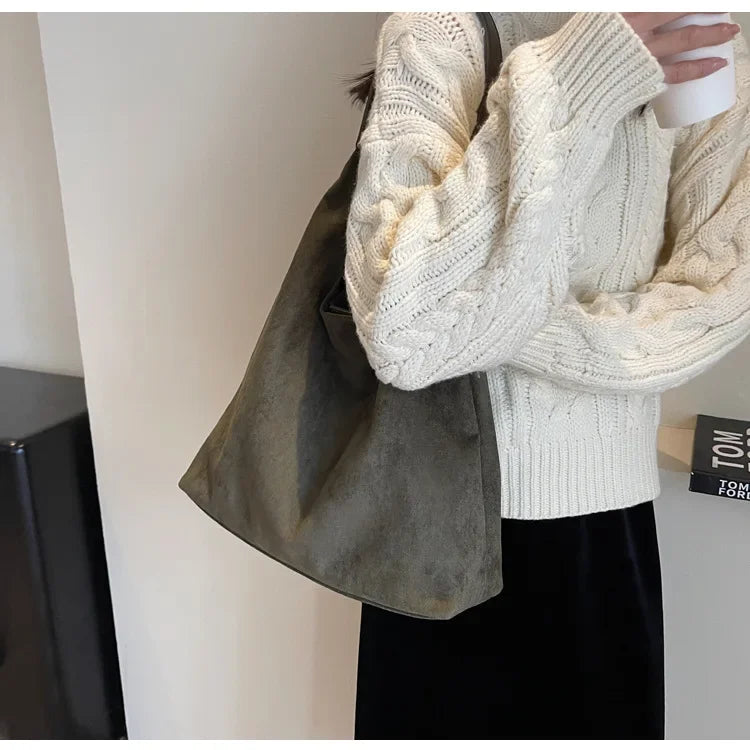 Autumn and Winter Vintage Women's Bag Large Capacity Suede Shoulder Bag Solid Color Simple Casual Commuter Bag Retro Handbags Quick Pick Grocers