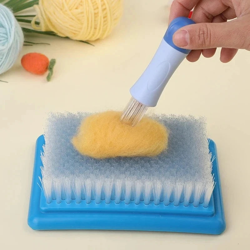 Hot Sale Felting Needle with 7Needles Plastic Household Handmade DIY Starter Tool Materials Blanket Crafts Security Storage Econic Blanks
