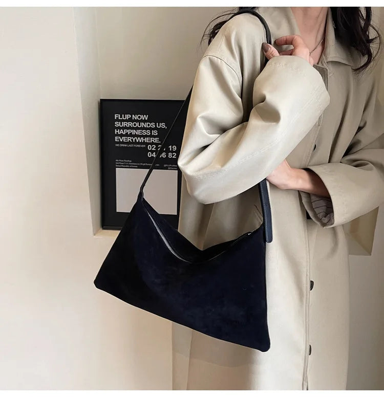 Advanced Retro Bag for Women's 2026 New Textured Frosted Shoulder Bag with Large Capacity Crossbody Commuting Tote Bag Quick Pick Grocers