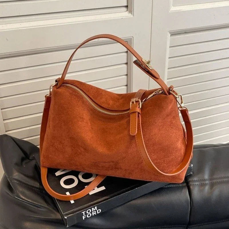 Advanced Retro Bag for Women's 2026 New Textured Frosted Shoulder Bag with Large Capacity Crossbody Commuting Tote Bag Quick Pick Grocers