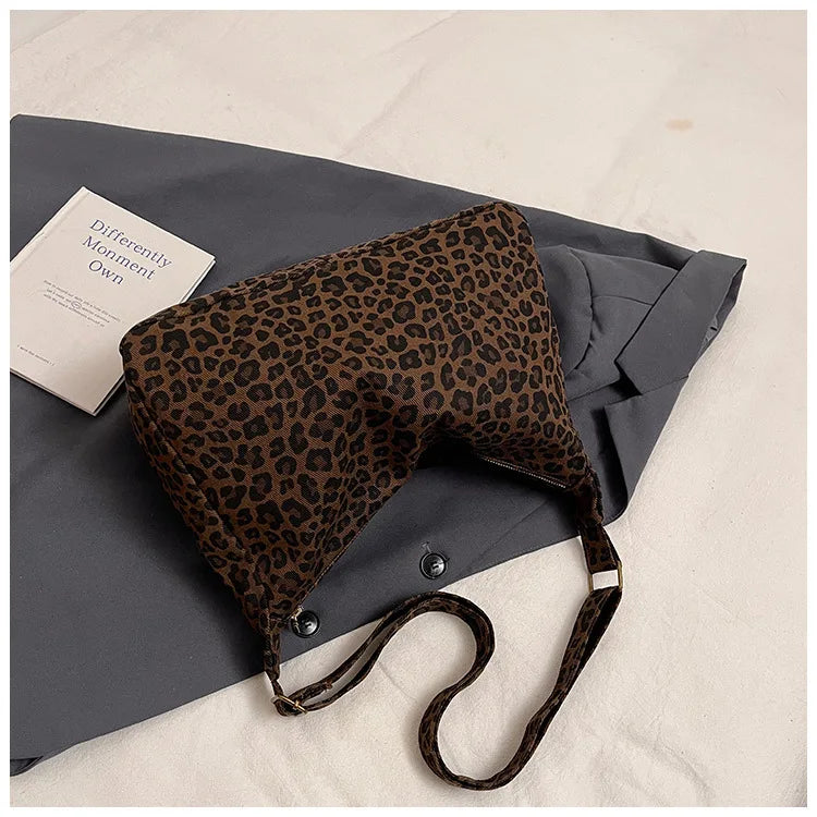 Trendy Casual Soft Textile Women's Shoulder Bag Large Capacity Leopard Print Female Retro Crossbody Bag For Commute Outings Quick Pick Grocers