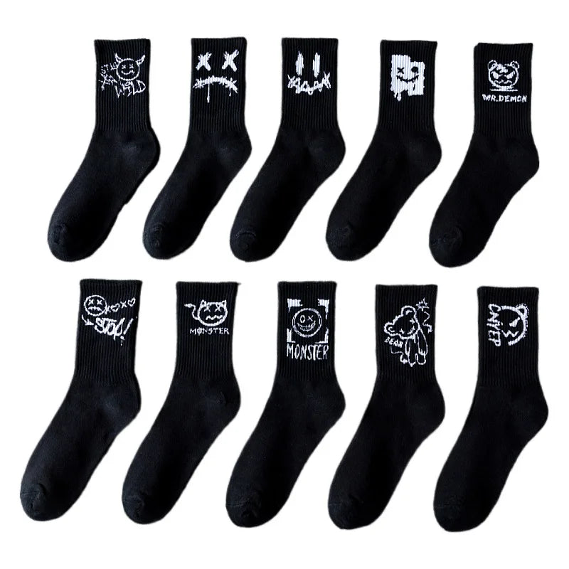 5/10 Pairs Men Women Graffiti Printed socks Street Style Soft Comfortable Sweat Absorbing Breathable Couple Sports Leisure Socks Quick Pick Grocers