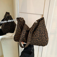 Trendy Casual Soft Textile Women's Shoulder Bag Large Capacity Leopard Print Female Retro Crossbody Bag For Commute Outings Quick Pick Grocers