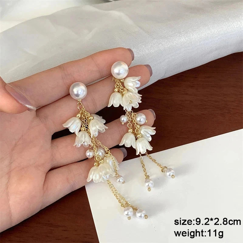 Pure White Women's Dangle Earrings Blooming Flower Acrylic Enamel Butterfly Imitation Pearl Heart Hanging Earrings Elegant brinc Econic Blanks