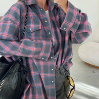 New Vintage Women Oversized Long Sleeve Plaid Shirt Blouse Tops Autumn Winter Button Down Loose Lapel Pocket Shirt Korean Style Quick Pick Grocers