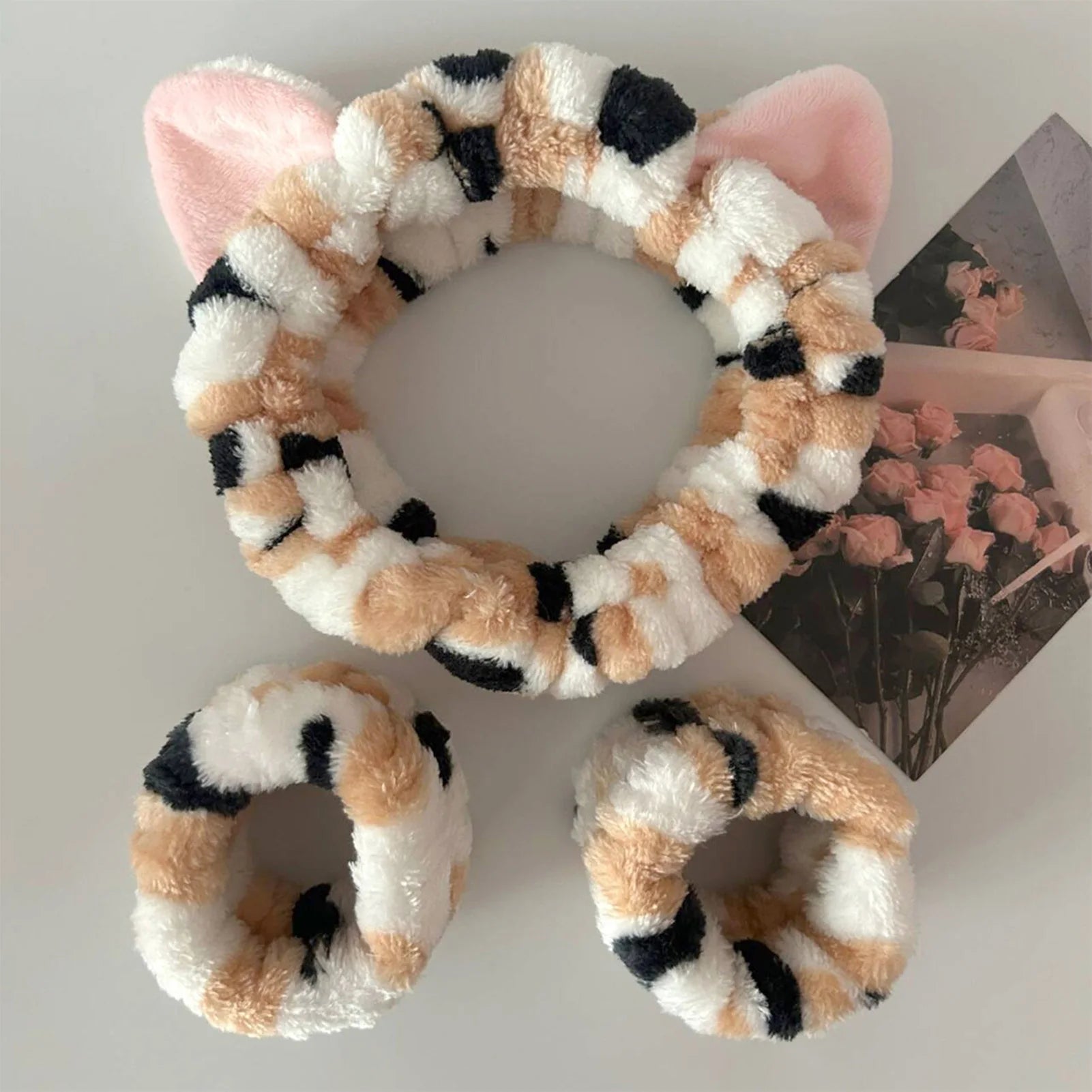 3pcs Wash Face Headband Soft Comfortable Plush Headband Wrist Strap Set For Girls Cartoon Cat Ear Shaped Wash Up Headband Kit Econic Blanks