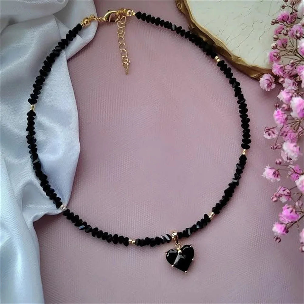 Fashion Vintage Sexy Zircon Heart Pendant Necklace For Women Female Boho Geometric Baroque Transparent Crystal Chain Jewelry Quick Pick Grocers