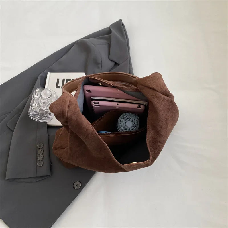 Autumn and Winter Vintage Women's Bag Large Capacity Suede Shoulder Bag Solid Color Simple Casual Commuter Bag Retro Handbags Quick Pick Grocers