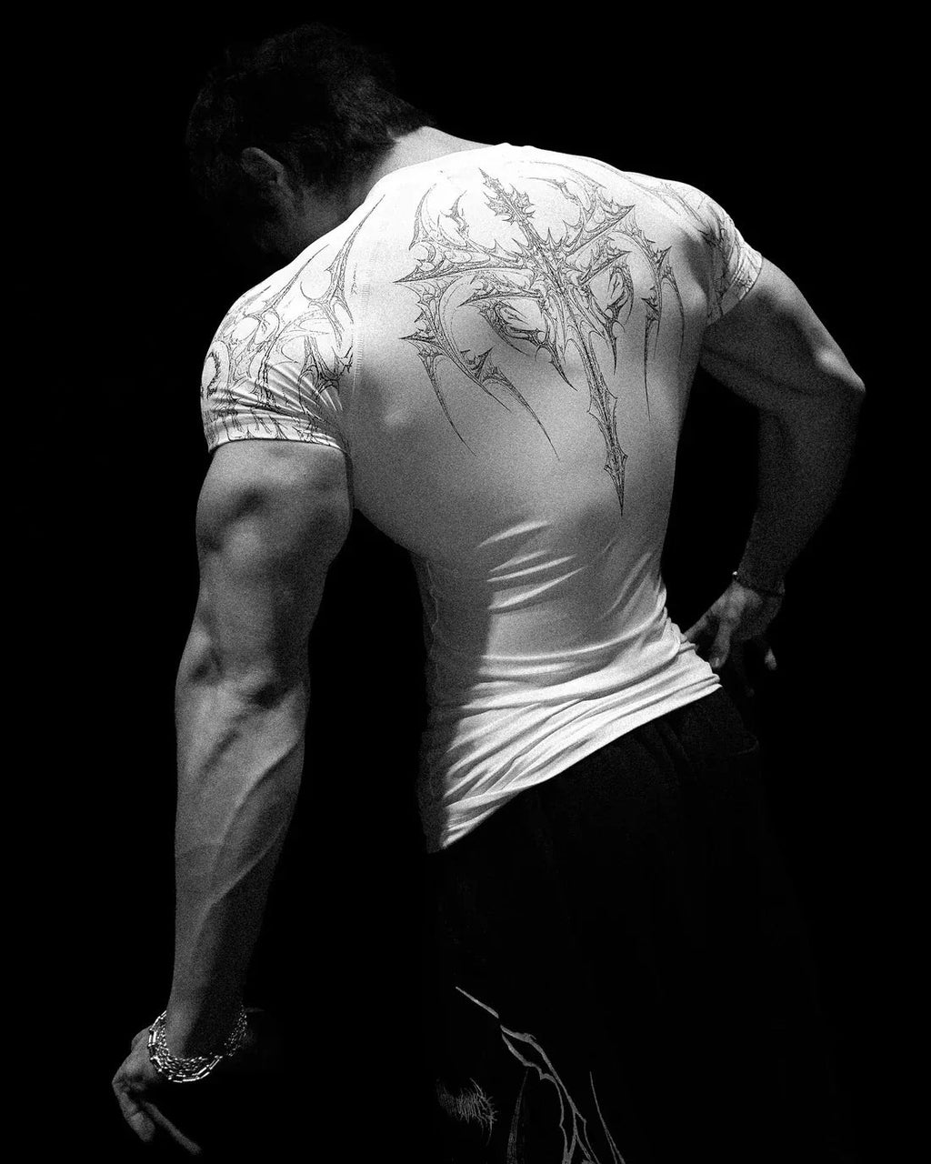 New Summer GYM T-shirt Men's Gothic Print Muscle Tee High Elasticity And Quick Drying Exercise For Bodybuilding Training T-shirt Quick Pick Grocers