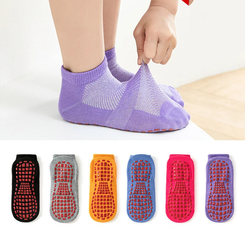 Fashion Solid Children Floor Socks Boys Kids Girls Baby Non Slip Silicone Toddler Socks Breathable Versatile Parent-child Socken Quick Pick Grocers