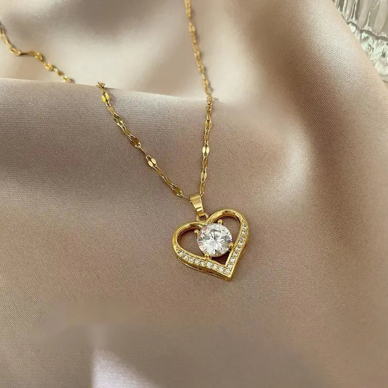 Elegant Style Heart shaped Pendant Necklace Hollow Design Mother's Day Gift Party Suitable for Best Friends Without Box Quick Pick Grocers
