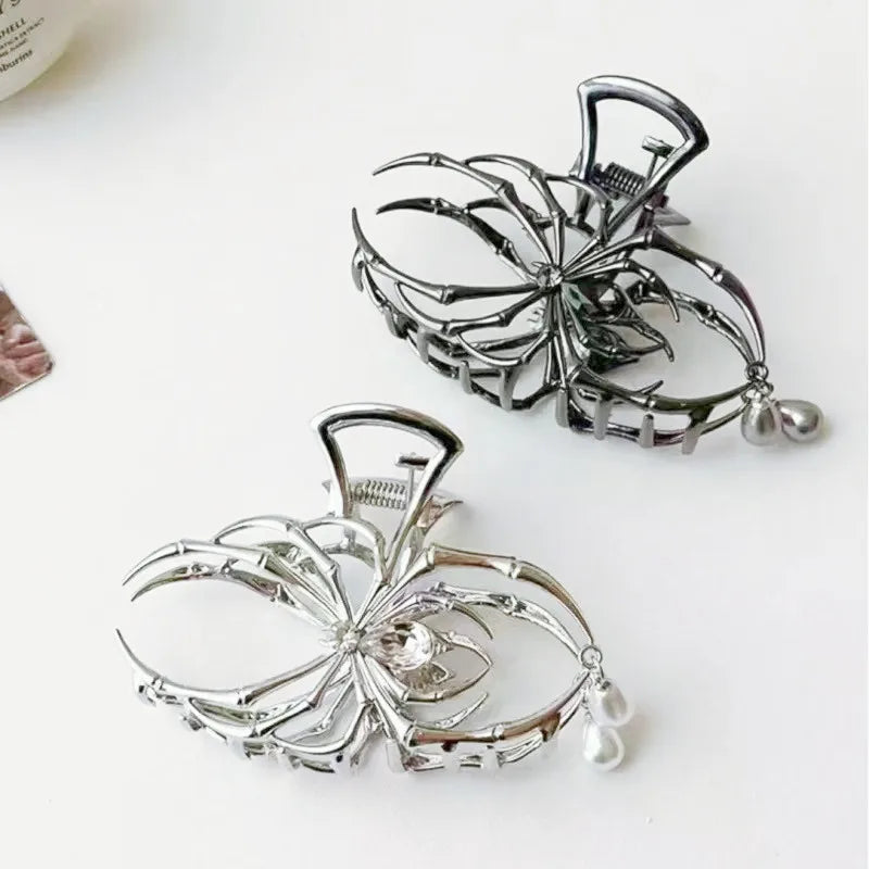 Women's Y2K Sweet Personalized Hair Clip Rhinestone Imitation Pearl Alloy Metal Skull Spider Claw Design for Daily Use Quick Pick Grocers