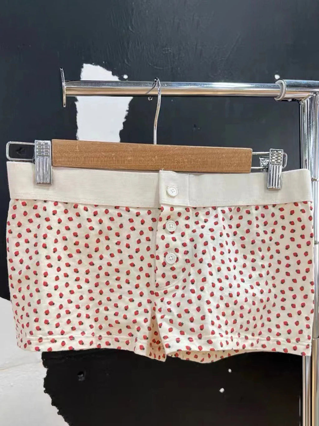 Strawberry Vest Shorts 2 Pieces Set Woman Eyelet Bow Slim Tank Top with Elastic Waist Patchwork Straight Short Pant Sweet Sets Quick Pick Grocers