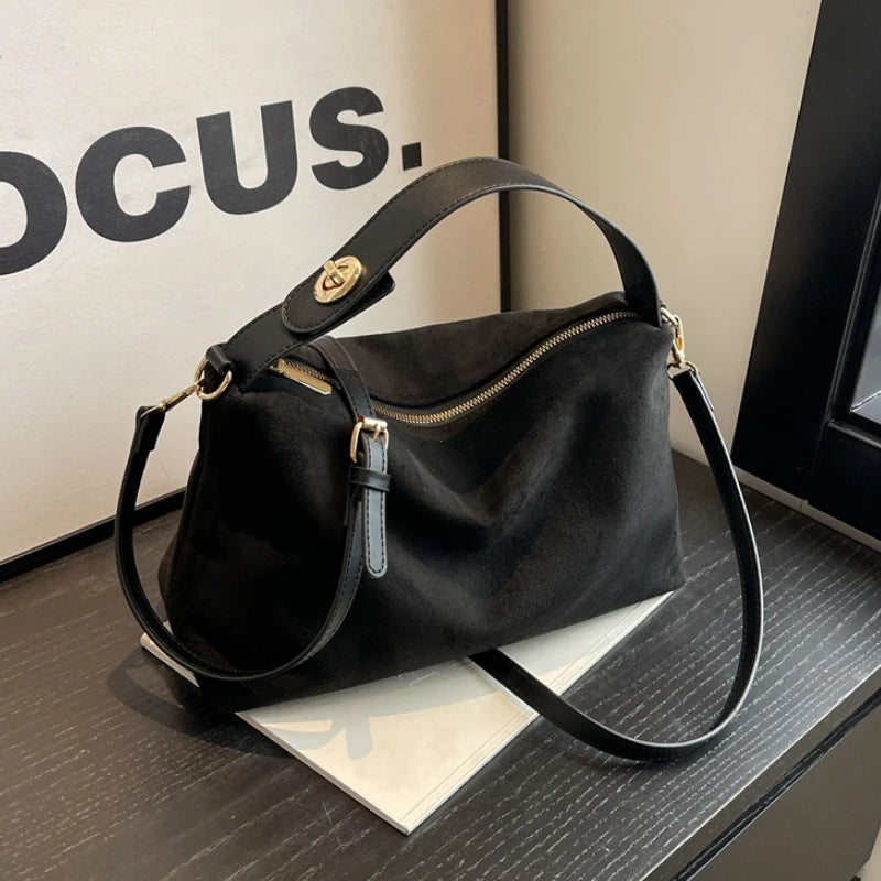 Advanced Retro Bag for Women's 2026 New Textured Frosted Shoulder Bag with Large Capacity Crossbody Commuting Tote Bag Quick Pick Grocers