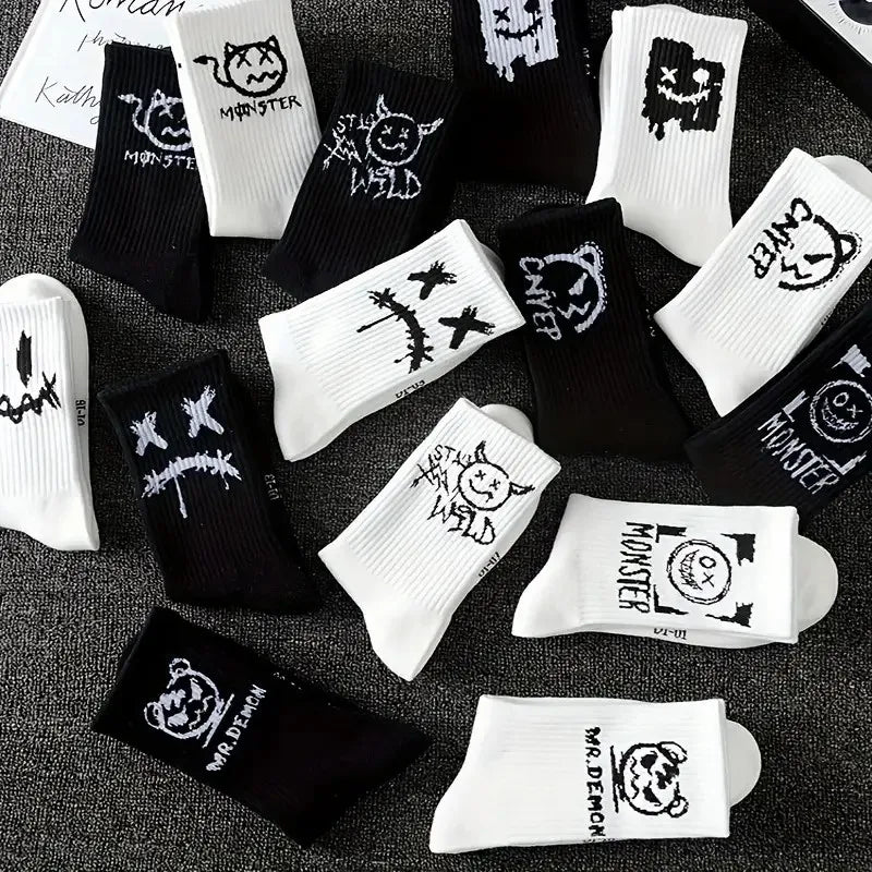 5/10 Pairs Men Women Graffiti Printed socks Street Style Soft Comfortable Sweat Absorbing Breathable Couple Sports Leisure Socks Quick Pick Grocers