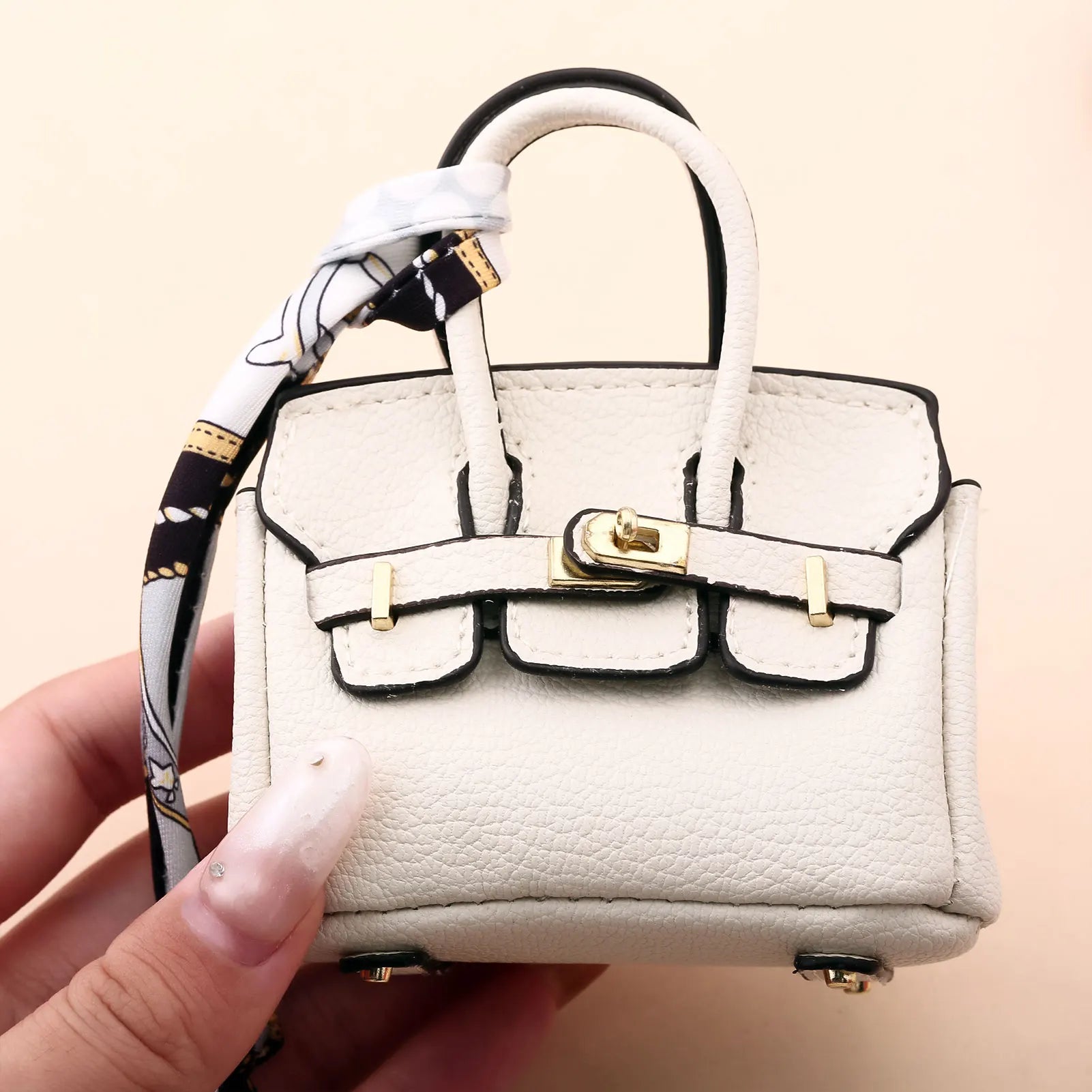 Mini Bag Pendant Small Keychain Case Accessory Family Mini Earphone Bag Accessories Pendant Key Chain Decoration Gift Quick Pick Grocers