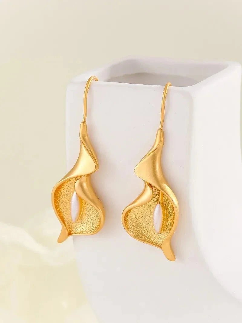 Exquisite Blooming Flower Hook Earrings Simple Accessories Gold Silver Color Plant Dangle Earrings for Women Jewelry Econic Blanks