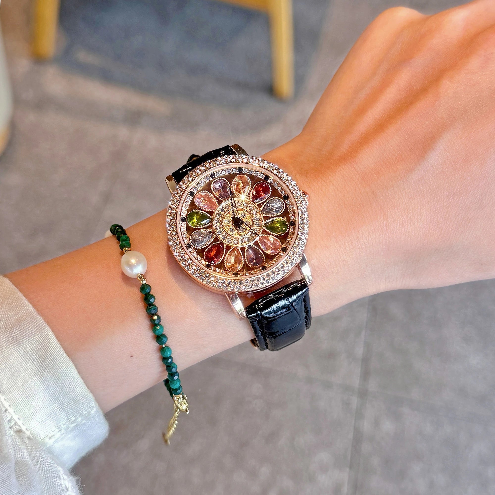 1pc Dazzling And Fashionable Women's Quartz Watch With Colorful Rhinestone Inlay, Featuring An Alluring Rotatable Dial, Durable Quick Pick Grocers
