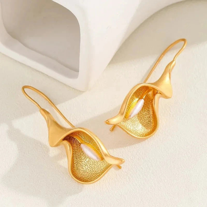 Exquisite Blooming Flower Hook Earrings Simple Accessories Gold Silver Color Plant Dangle Earrings for Women Jewelry Econic Blanks