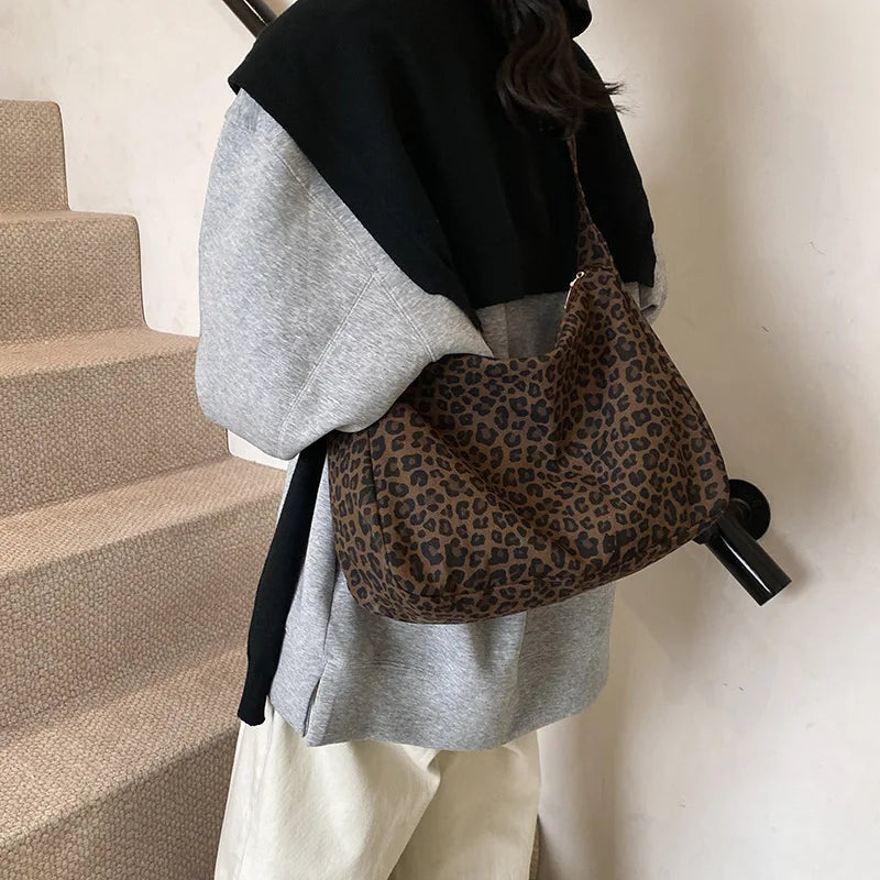Trendy Casual Soft Textile Women's Shoulder Bag Large Capacity Leopard Print Female Retro Crossbody Bag For Commute Outings Quick Pick Grocers
