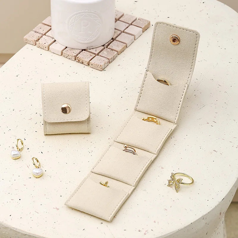 Fashion Velvet Jewelry Display Bag Container Foldable Necklace Ring Packing Bag Storage Case Earrings Organizer Jewelry Packing Quick Pick Grocers
