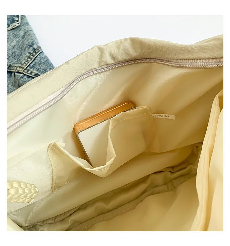 Nylon Shoulder Bag New High Capacity Women's Crossbody Messenger Bag Leisure Versatile purses and handbags Totes Hobos Bag Quick Pick Grocers
