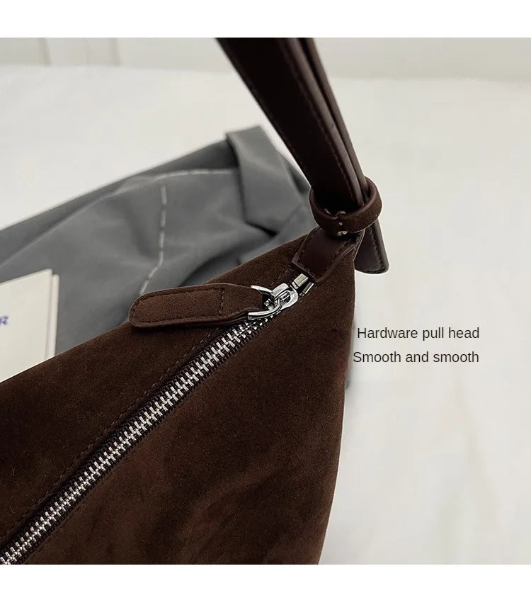 Advanced Retro Bag for Women's 2026 New Textured Frosted Shoulder Bag with Large Capacity Crossbody Commuting Tote Bag Quick Pick Grocers