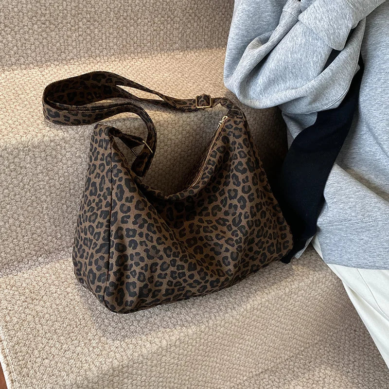 Trendy Casual Soft Textile Women's Shoulder Bag Large Capacity Leopard Print Female Retro Crossbody Bag For Commute Outings Quick Pick Grocers