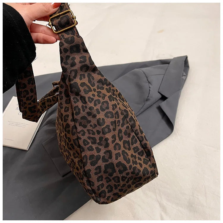 Trendy Casual Soft Textile Women's Shoulder Bag Large Capacity Leopard Print Female Retro Crossbody Bag For Commute Outings Quick Pick Grocers