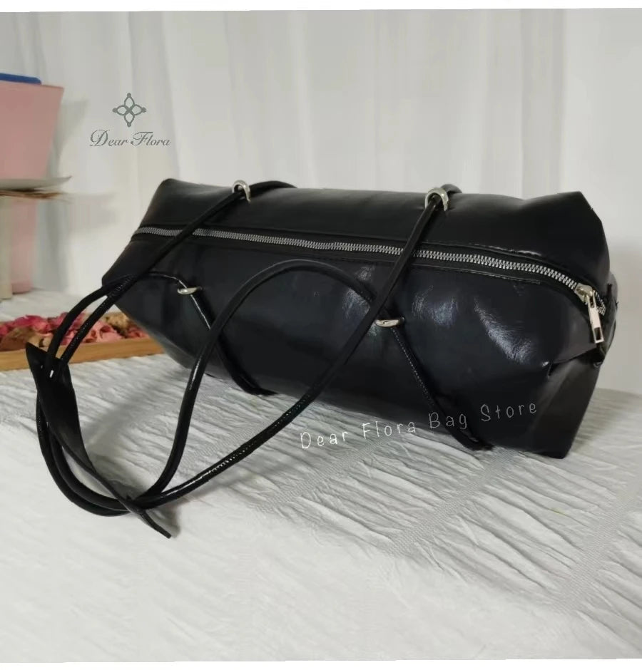 Y2K Women's Bag Large Capacity Boston Pillow Handbag Spicy Girl Fashion Motorcycle Shoulder Bags Vintage Large Capacity Tote Bag Quick Pick Grocers