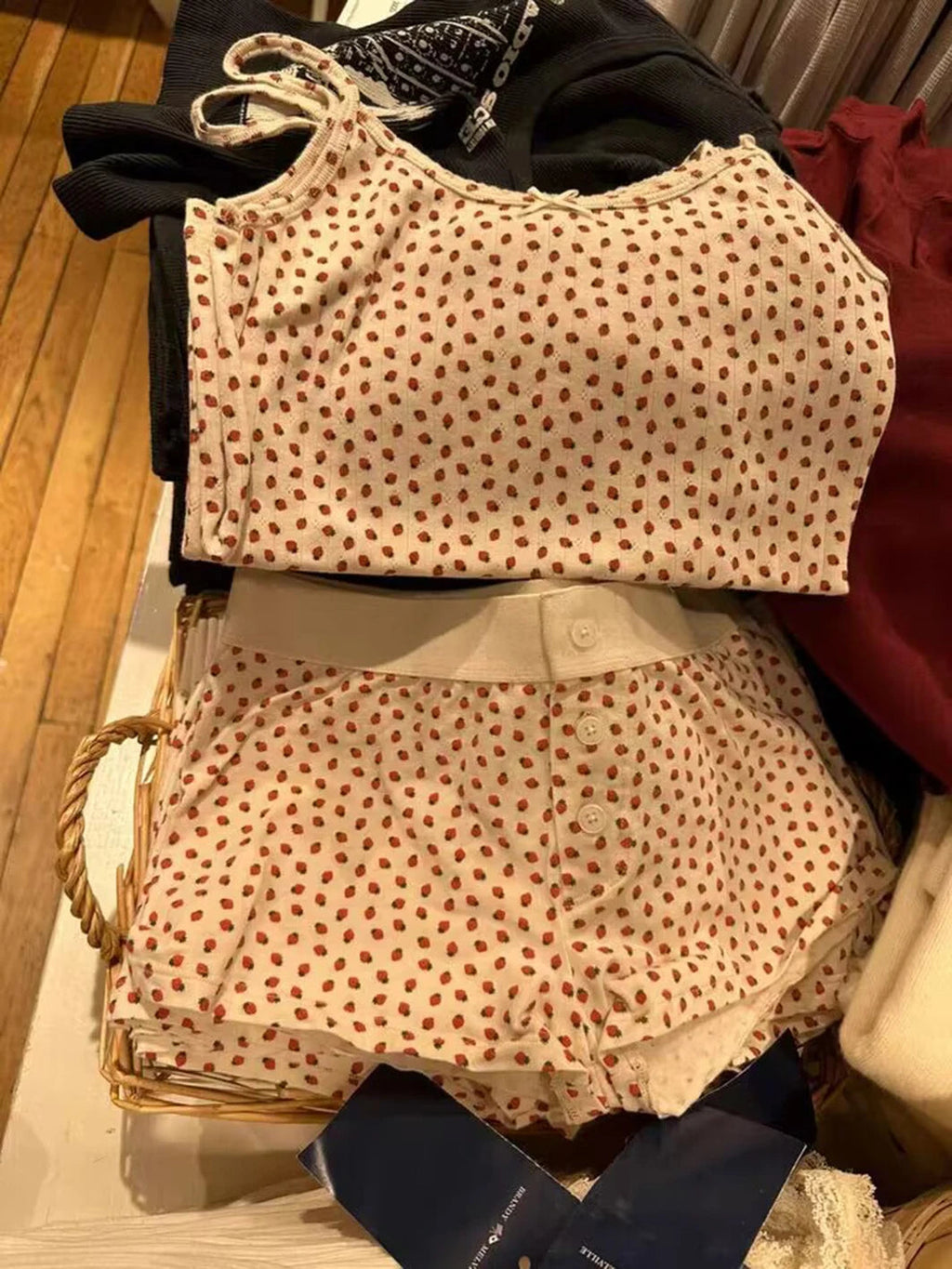 Strawberry Vest Shorts 2 Pieces Set Woman Eyelet Bow Slim Tank Top with Elastic Waist Patchwork Straight Short Pant Sweet Sets Quick Pick Grocers