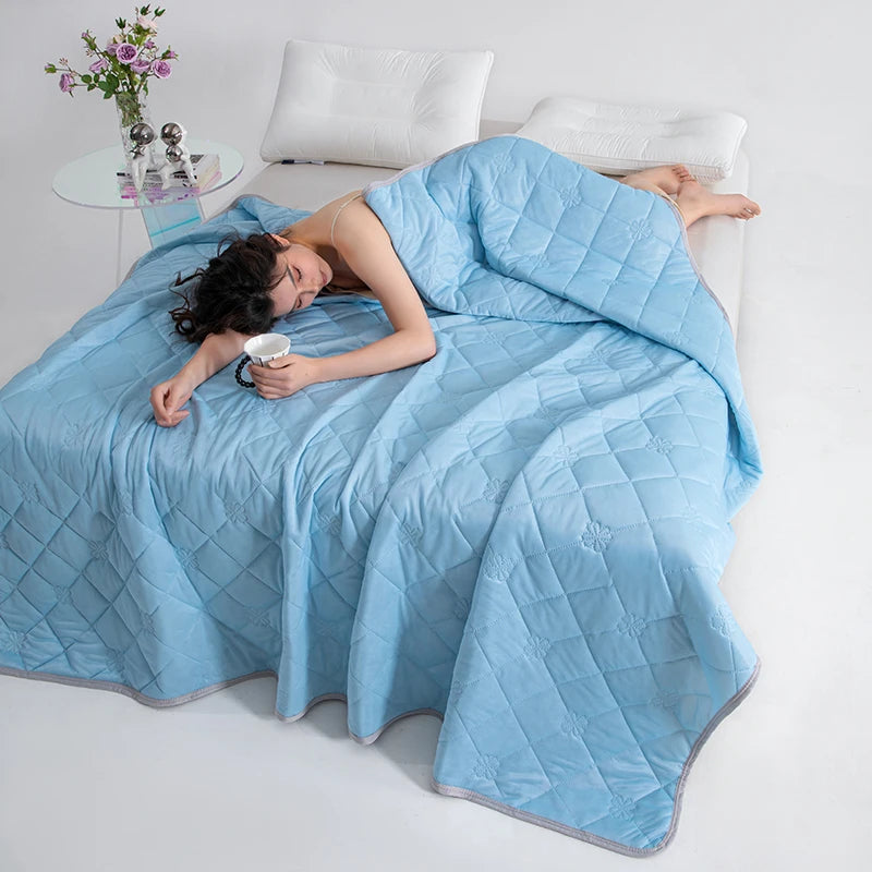 Grade A Cooling Summer Blanket for Bed Soft Breathable King Summer Quilt Queen Air Condition Comforter Lightweight Cool Duvet Quick Pick Grocers
